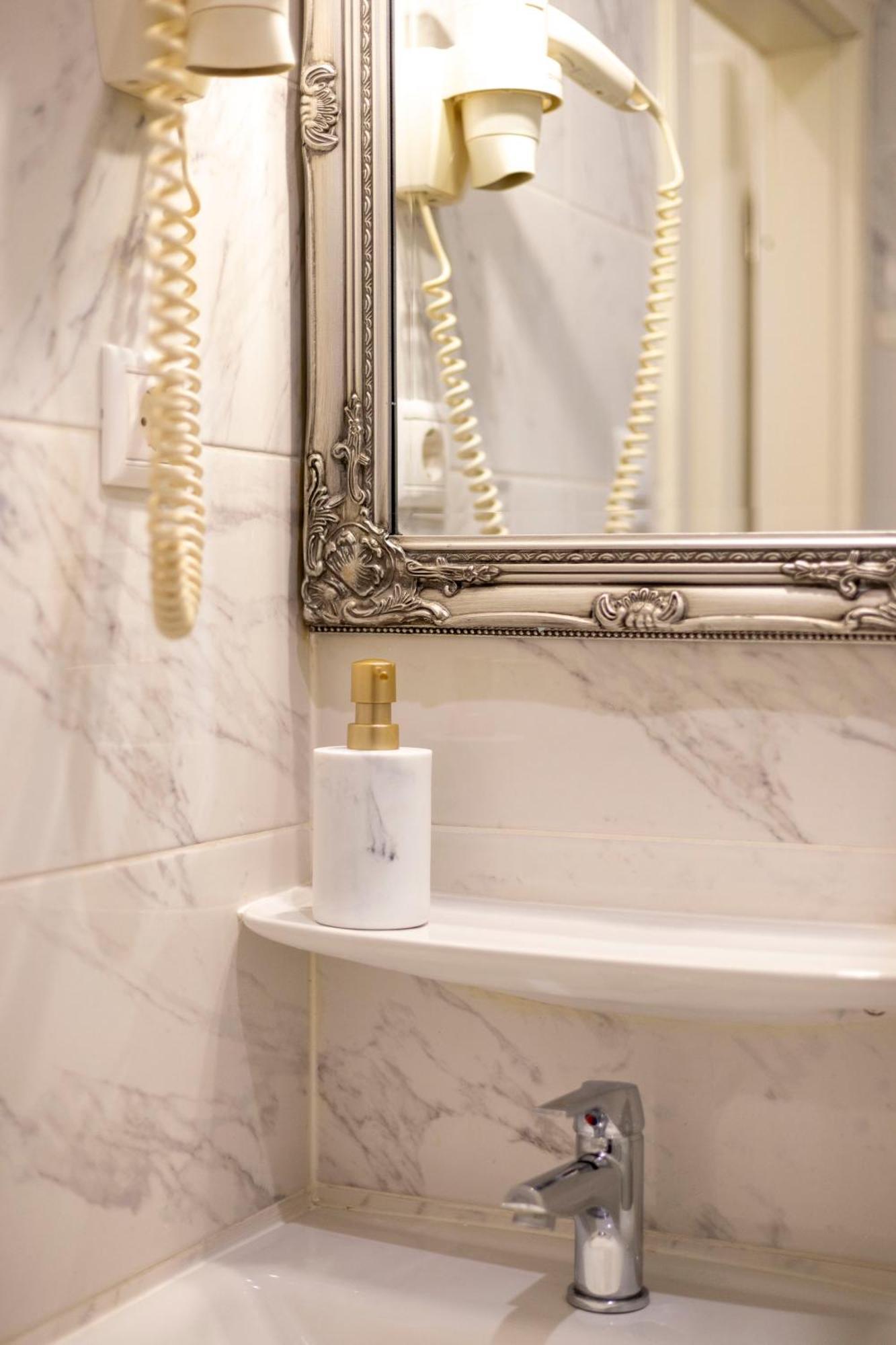 Exclusive Private Residence In The Center Of Bp W 4Bedrms, 4 Bathrms Budapest Eksteriør bilde