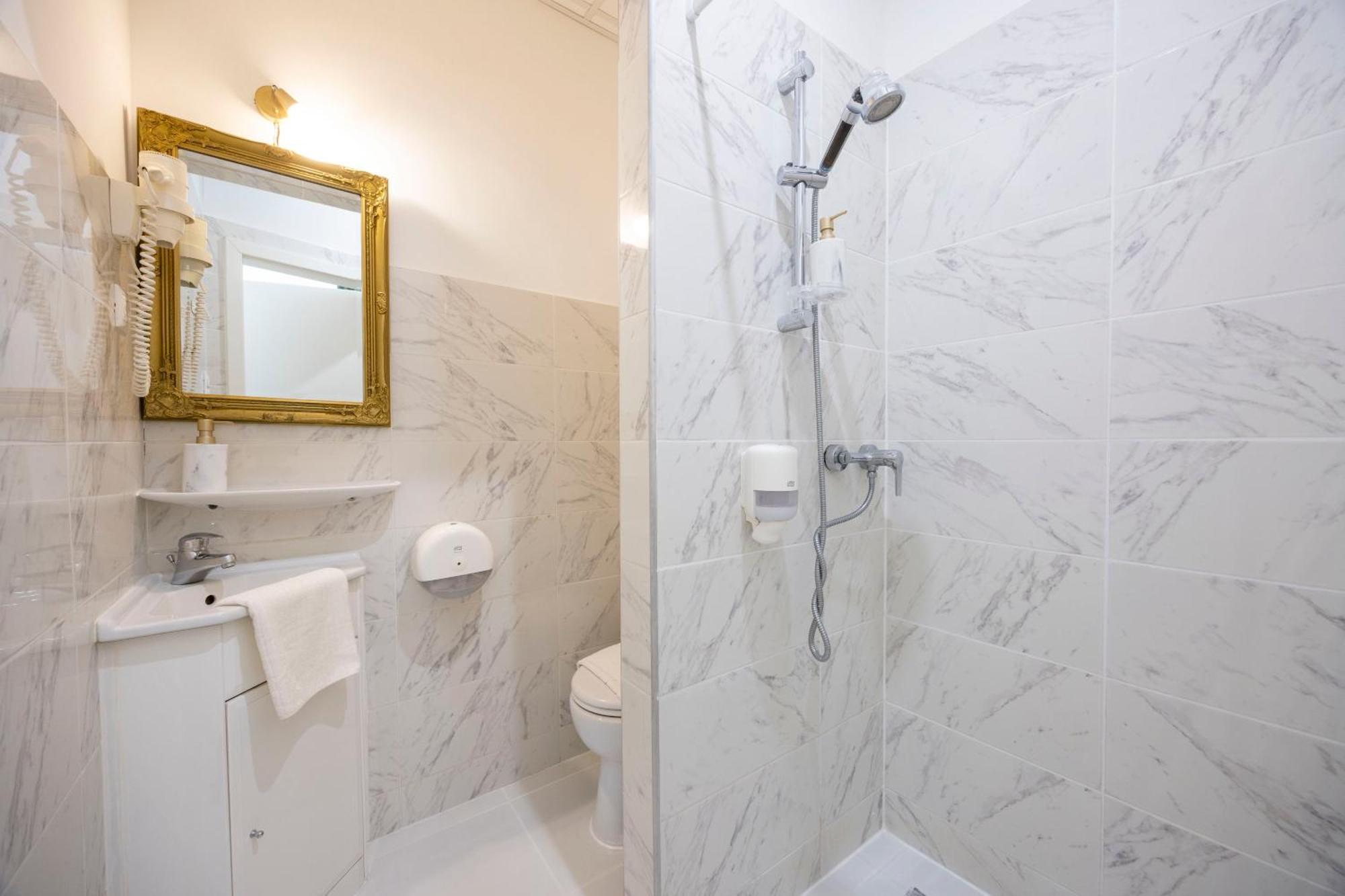 Exclusive Private Residence In The Center Of Bp W 4Bedrms, 4 Bathrms Budapest Eksteriør bilde